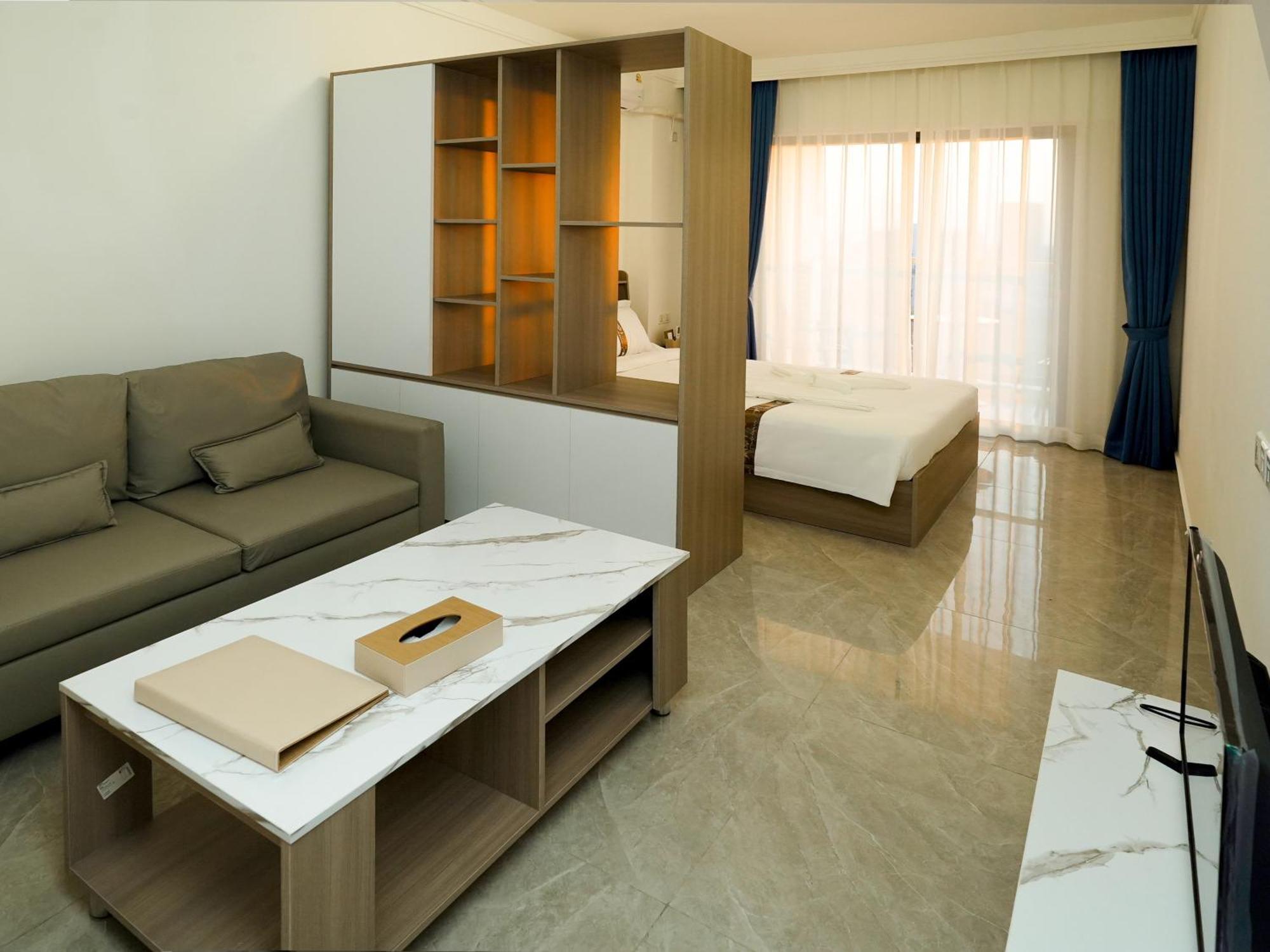 X One Hotel Phnom Penh Exterior photo