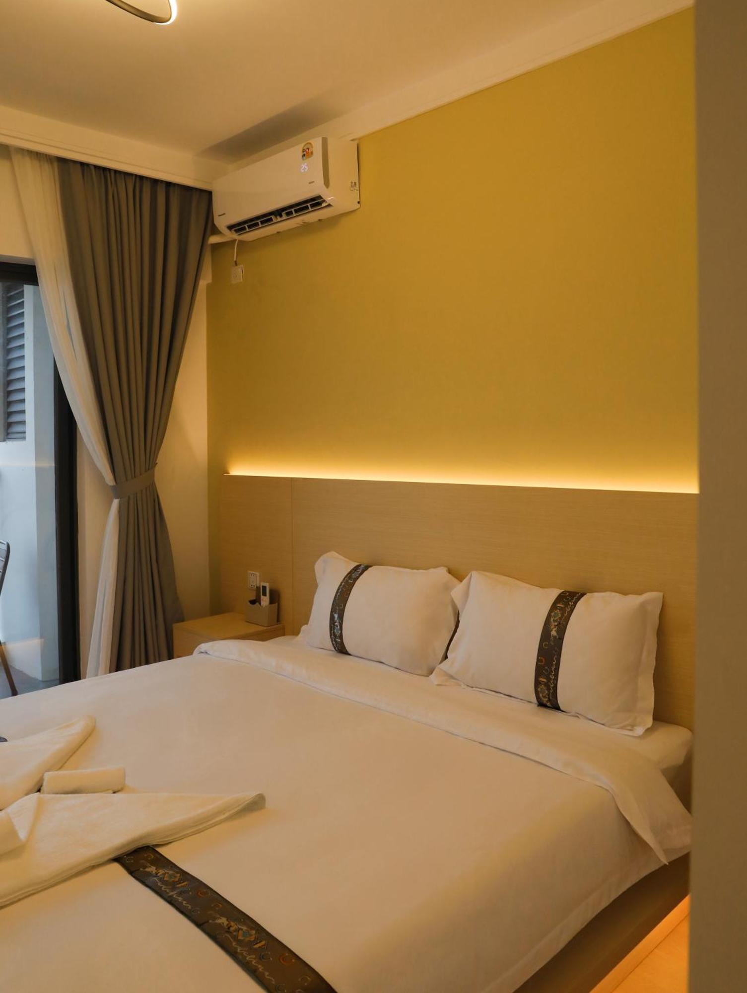 X One Hotel Phnom Penh Exterior photo