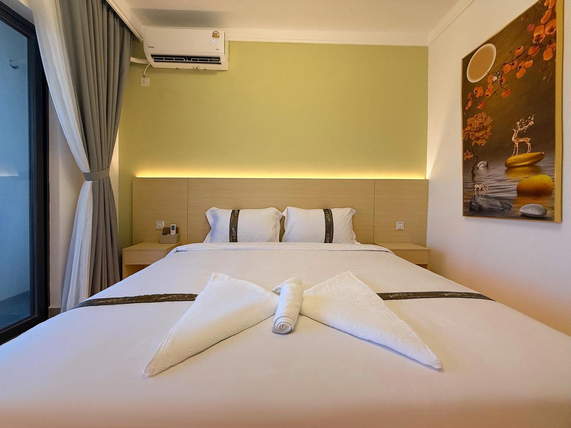 X One Hotel Phnom Penh Exterior photo