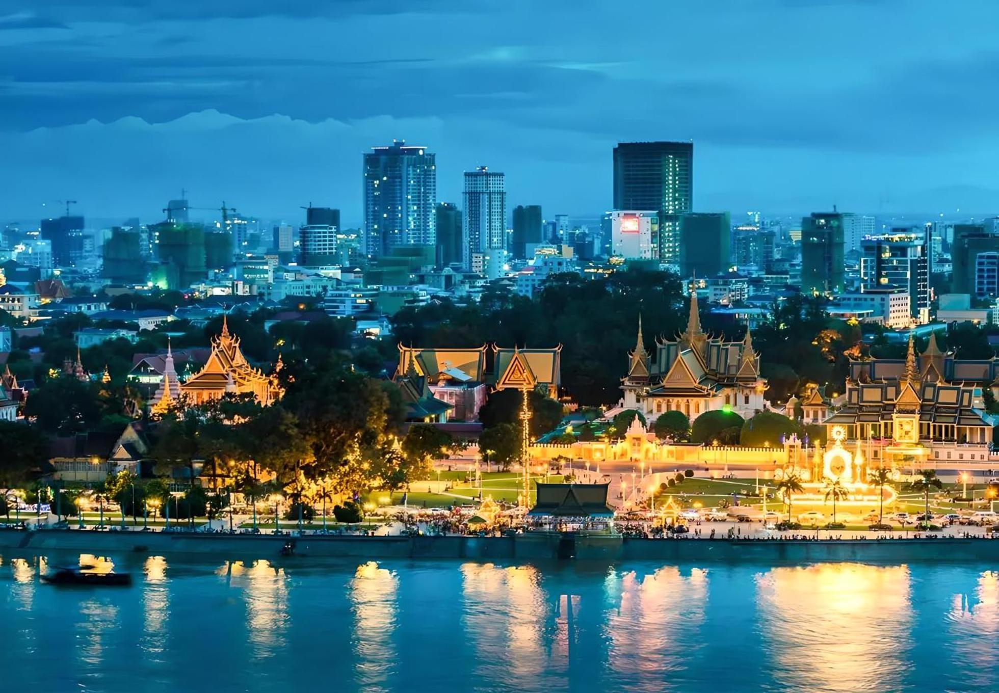 X One Hotel Phnom Penh Exterior photo