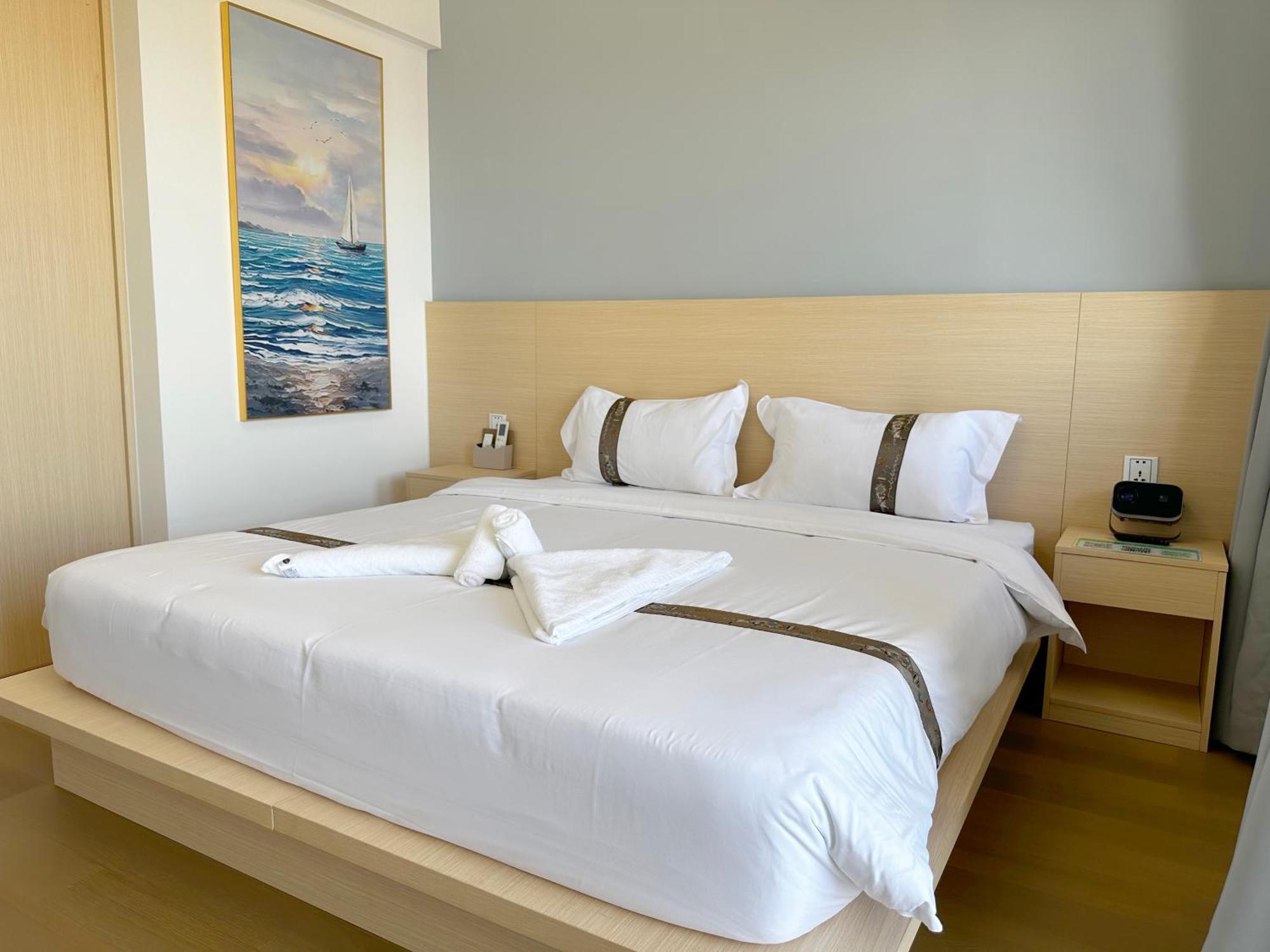 X One Hotel Phnom Penh Exterior photo